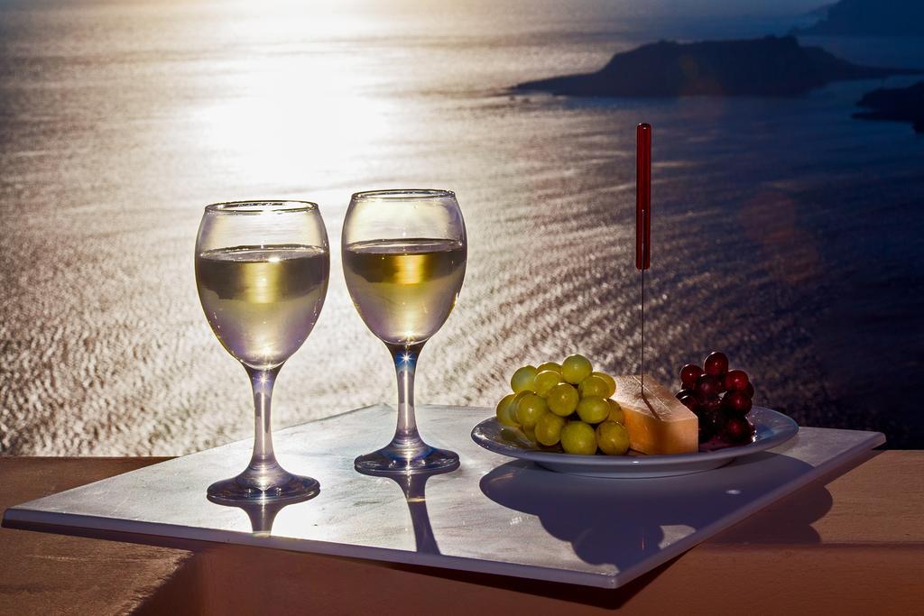 Santa Rinoula Suites Sea Sunset Views Adults Only Megalochori  Exterior photo